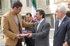 مراسم تجليل از اعضاي تيم‌هاي كشتي آزاد و فرنگي در جام جهاني گزارش تصويري13