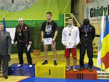 تورنمنت بين‌المللي كشتي آزاد و فرنگي جوانان - روماني گزارش تصويري-25